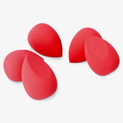 Blender sponges for makeup in strawberry box