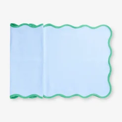 Blue table runner with scalloped edge - 35x130 cm