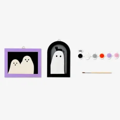 DIY wooden ghost with paint