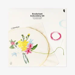 Embroidery kit