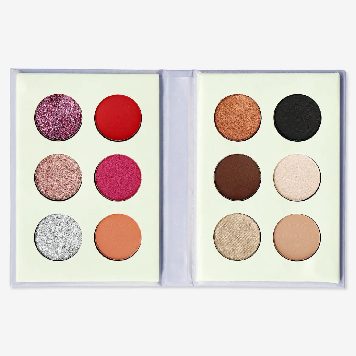 Eye shadow palette with 12 versatile shades