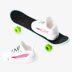 Finger skateboard set