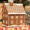 Gingerbread house gift box - 22 cm