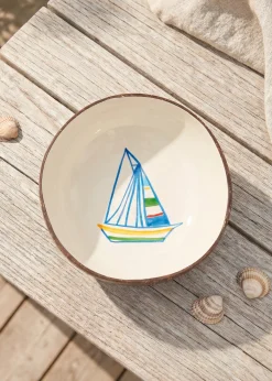 Hand-painted coconut bowl with boat motif - 13 cm