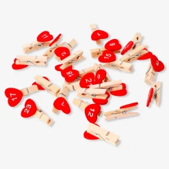 Pegs with hearts and numbers - 24 pcs