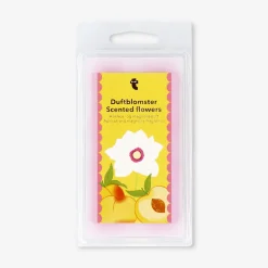 Scented flower wax melt with apricot and magnolia fragrance