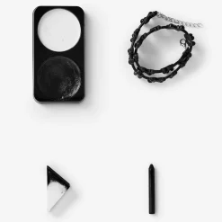 Skull make-up kit