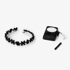 Skull make-up kit