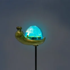 Solar cell snail lamp