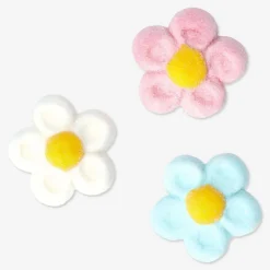 Sweet marshmallows. Fruit flavour