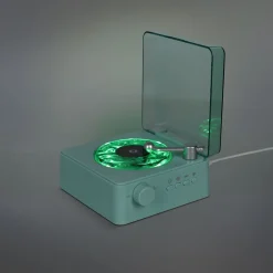 Wireless speaker as vinyl player with light